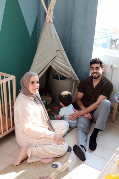 Hanan en Mohamed over opvoeden tussen twee culturen: 'We hopen dat onze zoon een goed mens wordt'
