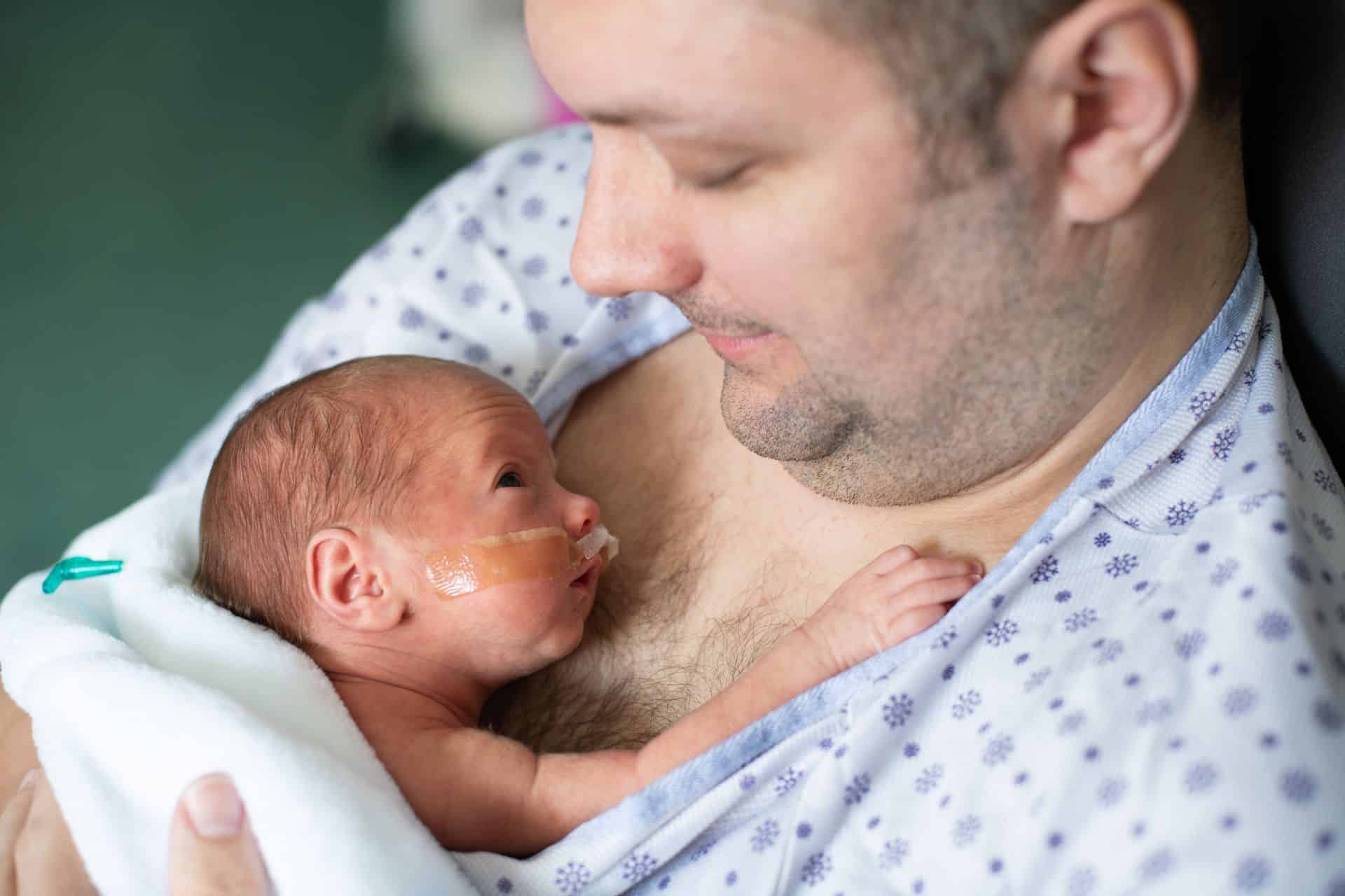 De geboorte van een premature of zieke baby heeft een grote impact op het gezin