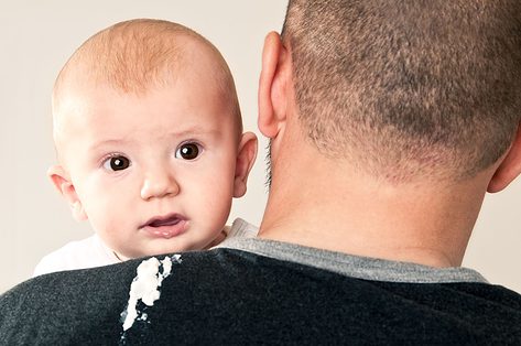Reflux bij je baby: wat kan je doen?