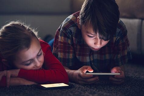#Help! Mijn kind leeft online: een gids voor ouders over sociale media bij kinderen