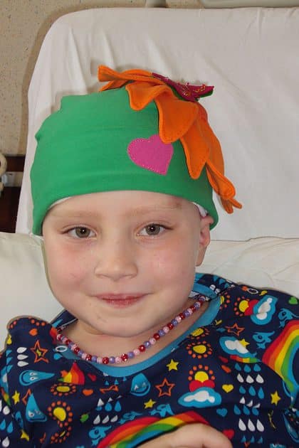 Vzw Prinses Harte schenkt kleurrijke troostpakketten aan kindjes met kanker: 'De liefde die Harte kreeg, willen we graag doorgeven'