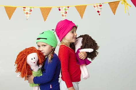 Vzw Prinses Harte schenkt kleurrijke troostpakketten aan kindjes met kanker: 'De liefde die Harte kreeg, willen we graag doorgeven'